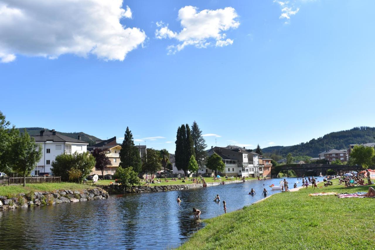 Apartamentos Picea Azul Vega de Espinareda Eksteriør billede